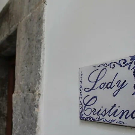 Lady Cristina Meta
